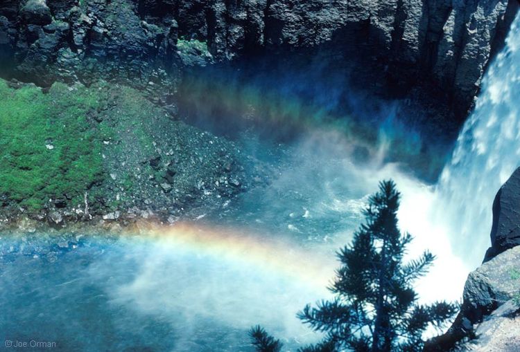 Orman_rainbow_falls_big